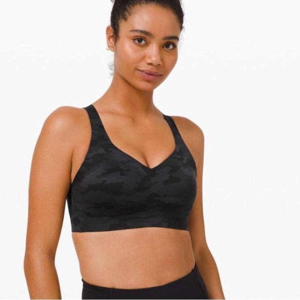 EUC WOMENS 34D LULULEMON ATHLETICA ENLITE WEAVE SPORTS BRA